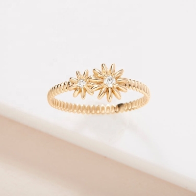 Μοντέλα Χρυσό επιχρισμένο 925 Sterling Silver Daisy CZ δαχτυλίδι γυναικεία κομψότητα αξεσουάρ