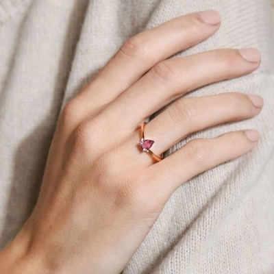Ροζ χρυσό επιχρυσωμένο 925 Sterling Silver Pear Cut Purple Sapphire Curved Stackable Ring