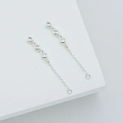 Κατέβασε το Bezel White Diamond 925 Sterling Silver Chain Earrings Φόση