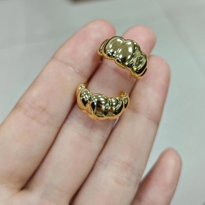 18K Χρυσό Ροδιο επιχρισμένο Crescent Stud σκουλαρίκια