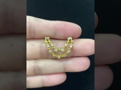 Ελαφριά πολυτέλεια: άνετα χάλκινα και ασημένια σχέδια.